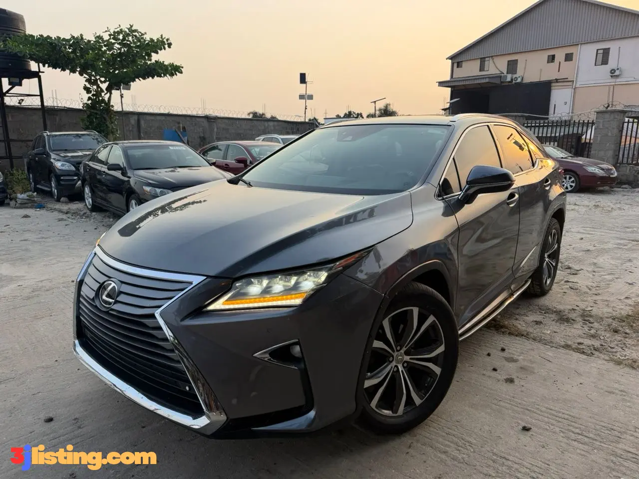 PREMIUM 2017 LEXUS RX350 WITH 360CAM