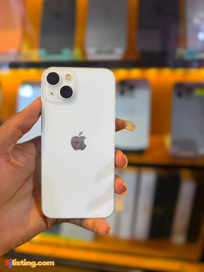 Apple iPhone 13 (256GB)