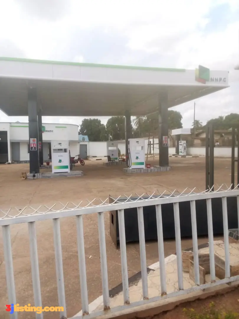 Filling station for sale