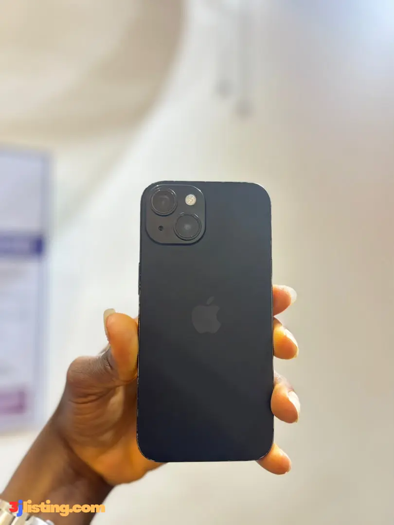 iPhone 15 Pro Max (256GB)(Pristinely clean)