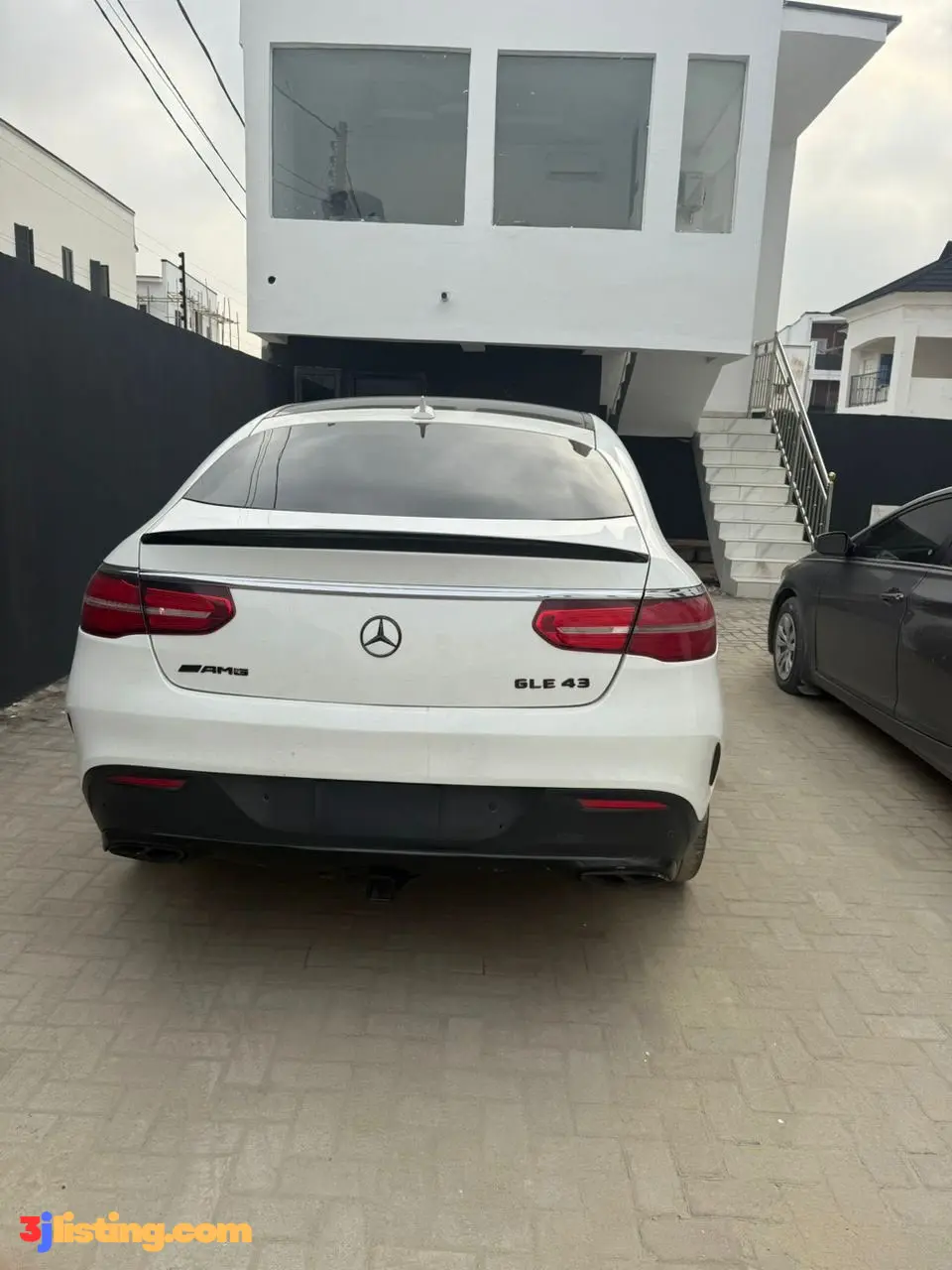 Pre-Owned 2016 MB GLE43 AMG COUPE(2025 Entry)Full Option With 360Camera
