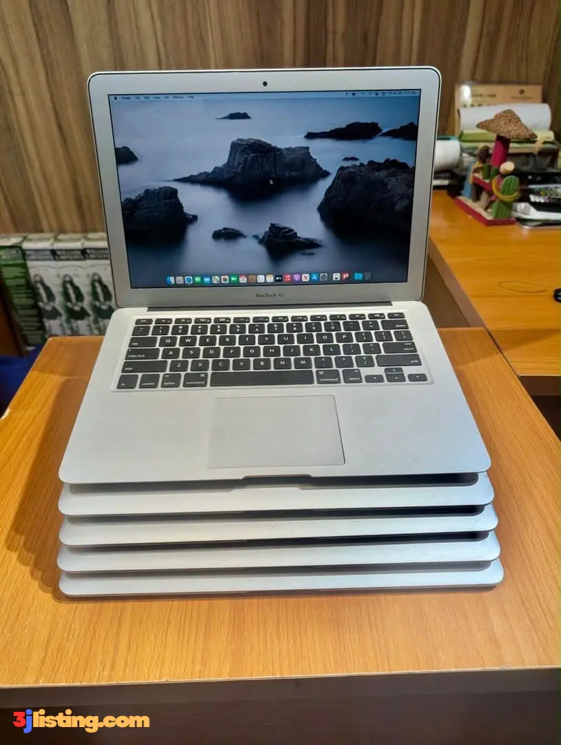 ?? MacBook Air 2017 Core i5