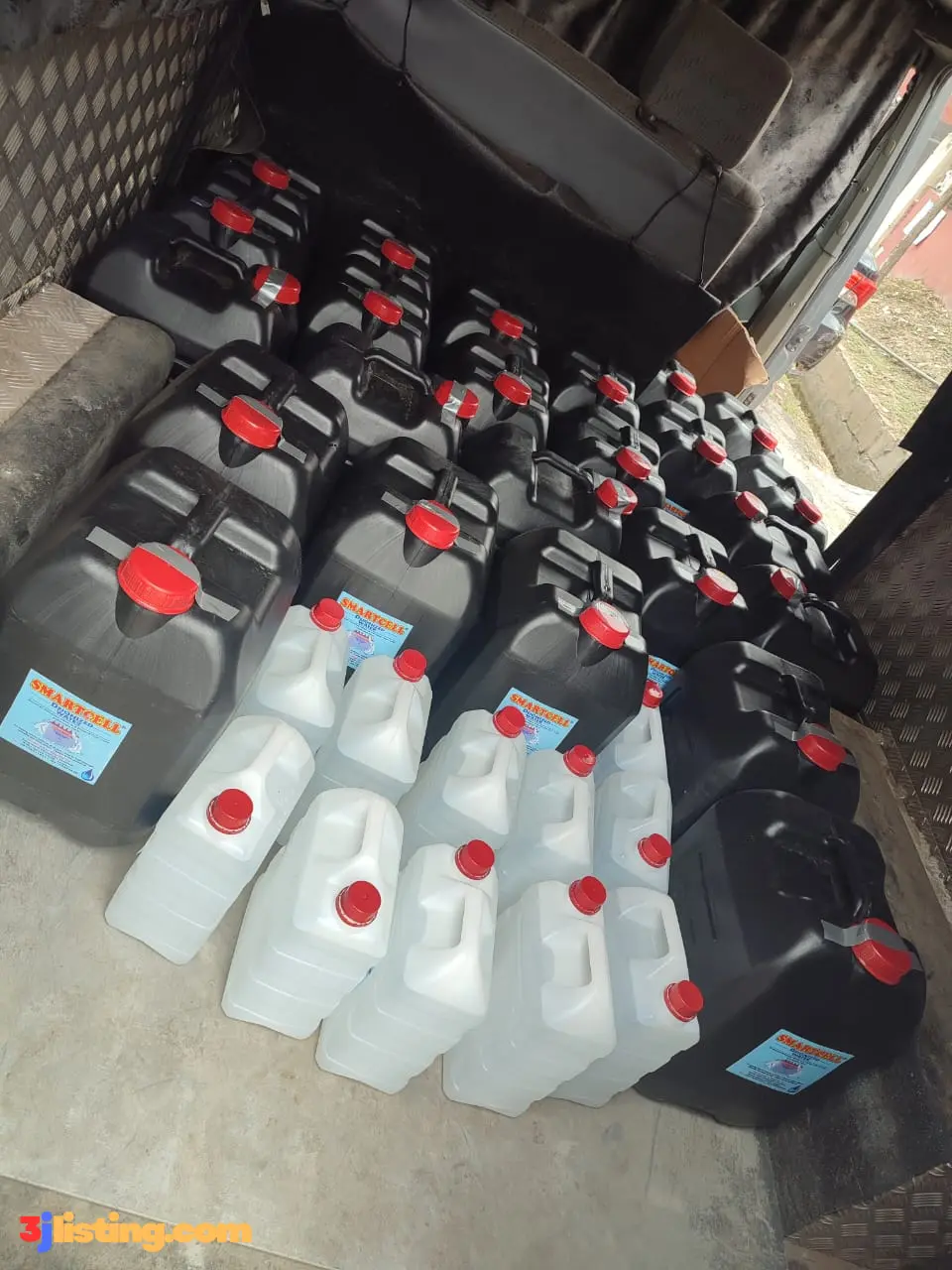 DISTILLED WATER ( DEIONIZED WATER)_25 LITERS