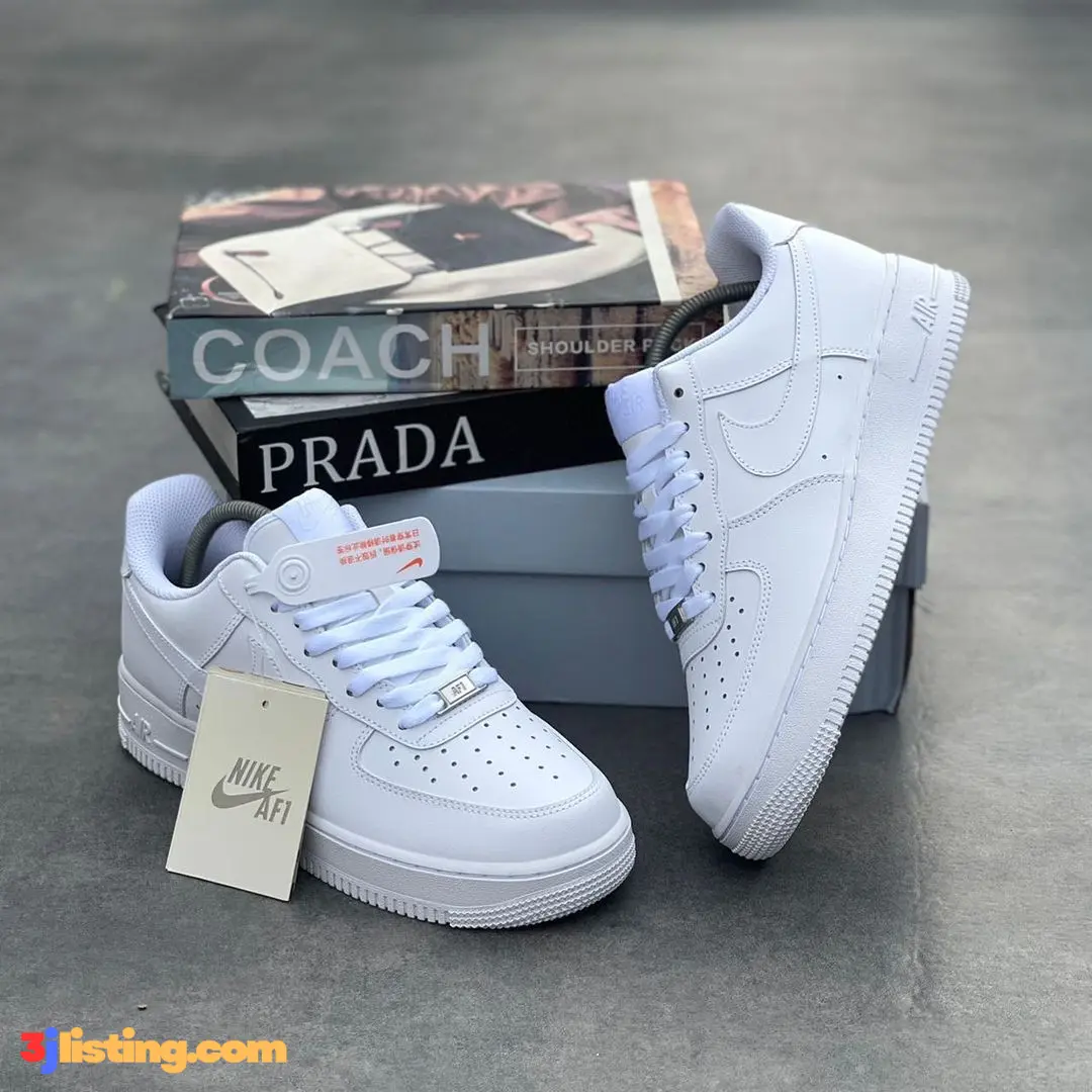 Nike Air Force 1 Sneakers