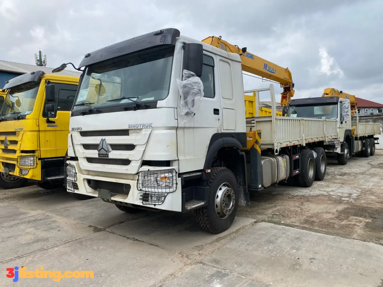 HOWO TRUCKS