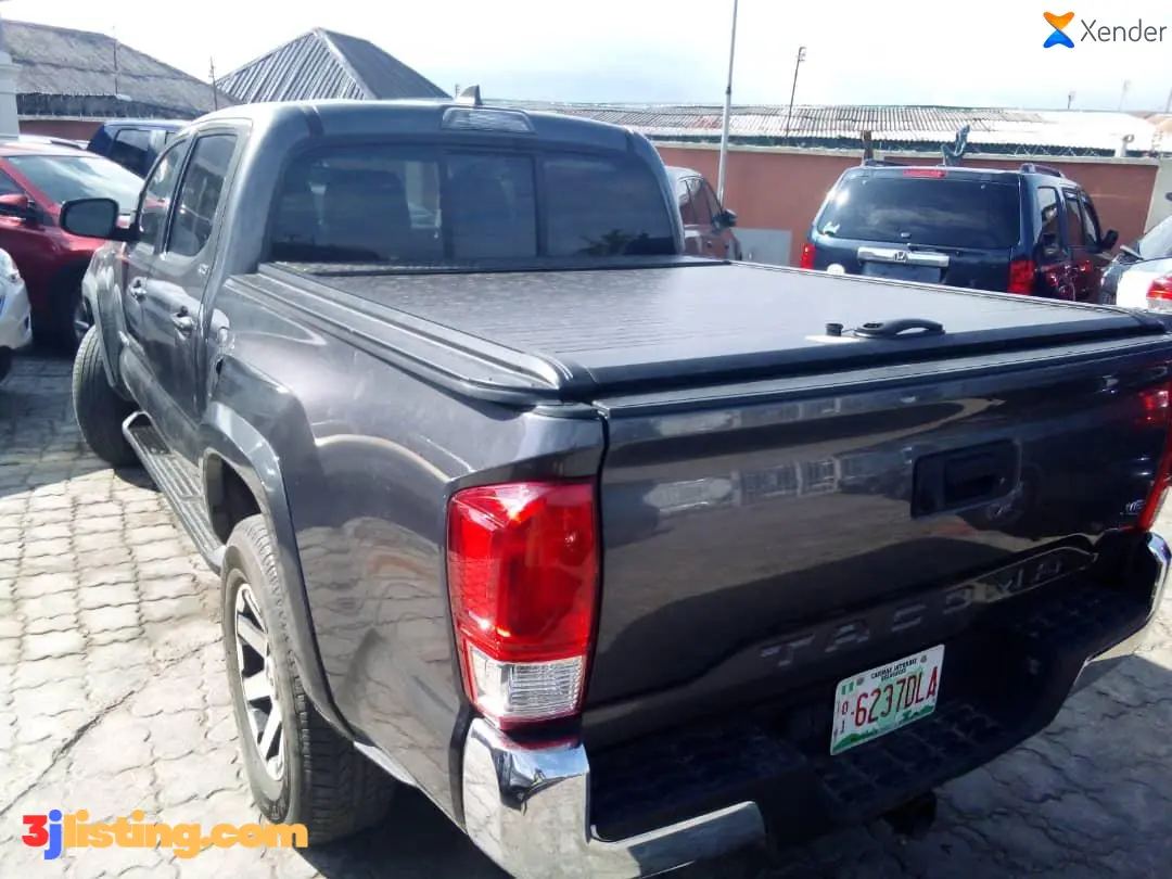 Retractable tonneau cover, for hilux, ford ranger, etc