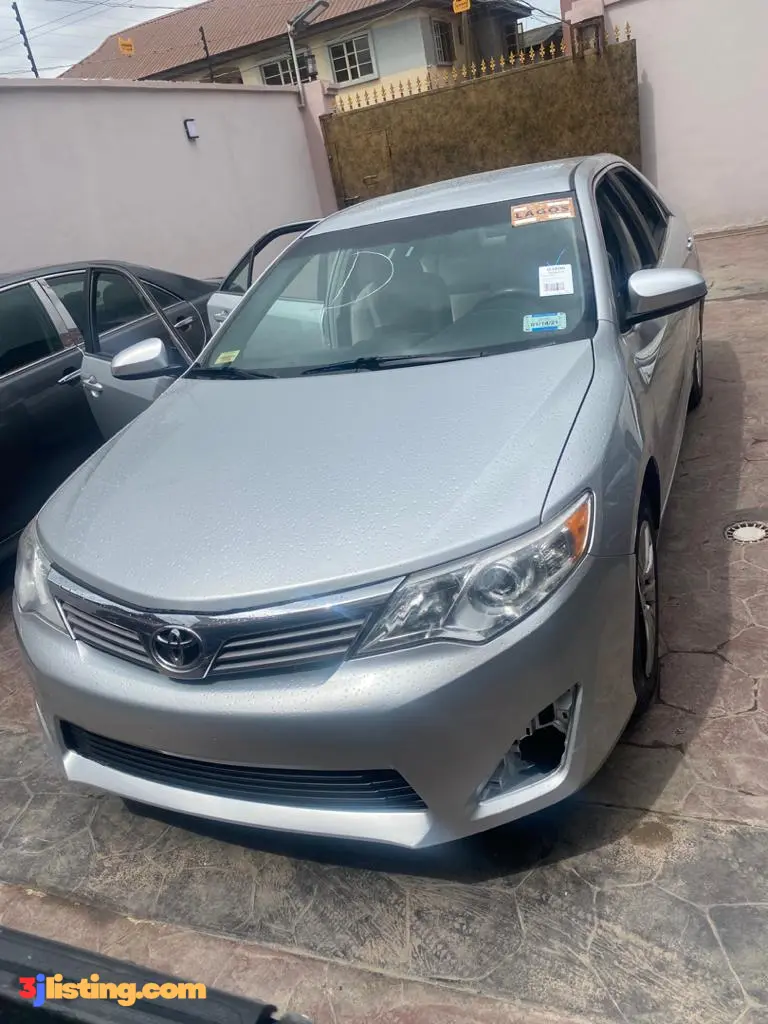 2014 Toyota Camry (Tokunbo)