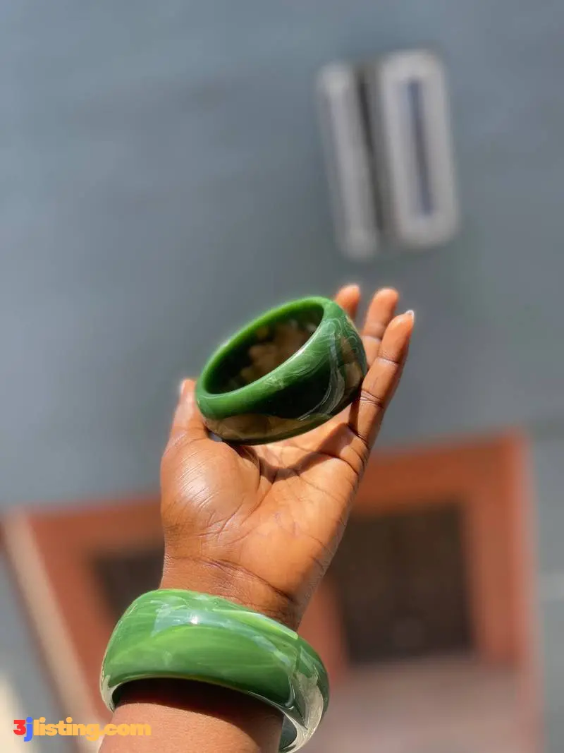 Acrylic bangle