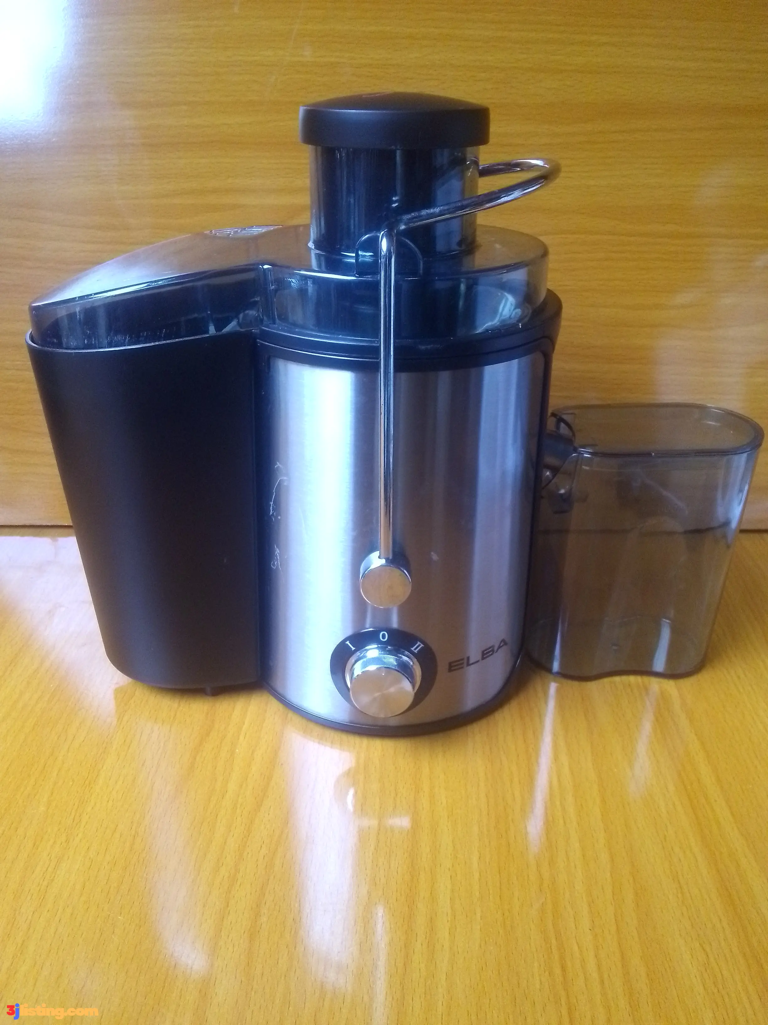 Barely used portable juice extractor